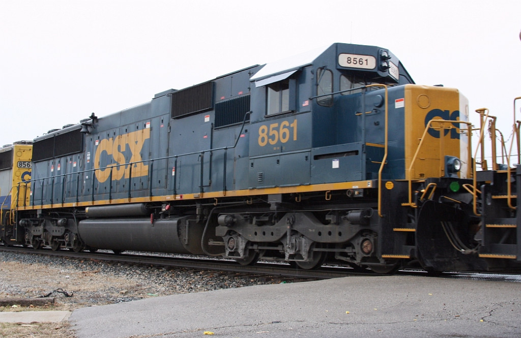 CSX 8561 on SB from Fostoria